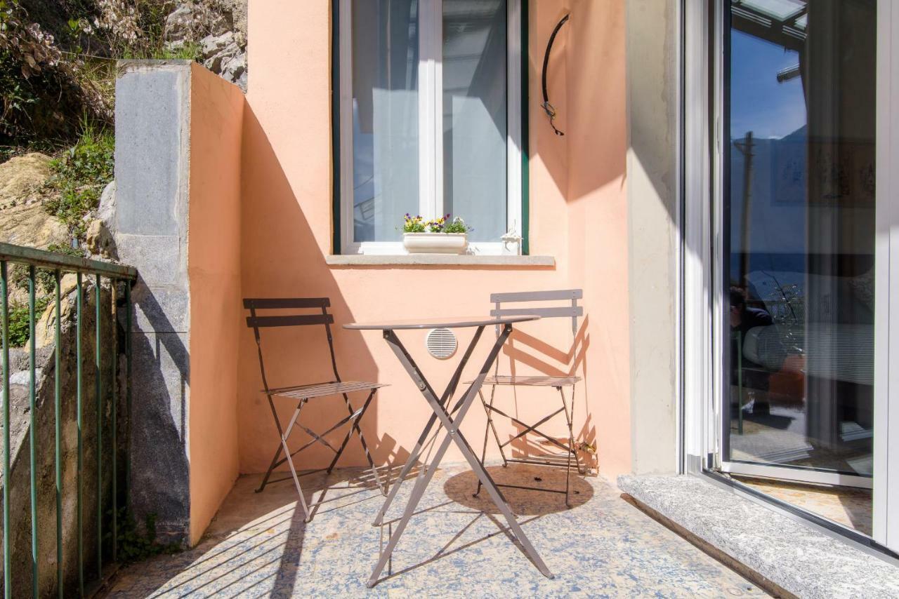 Al Pontile - The House Of Travelers Villa Sala Comacina Luaran gambar